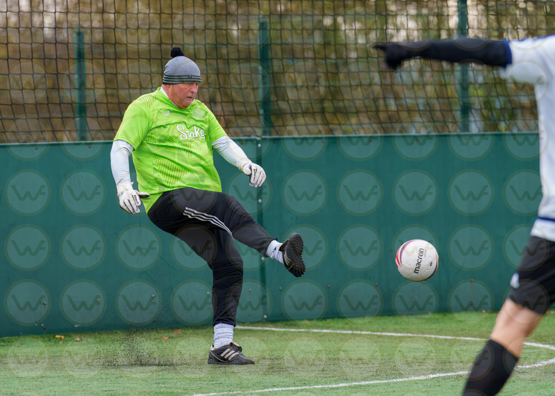 RCard1-0027